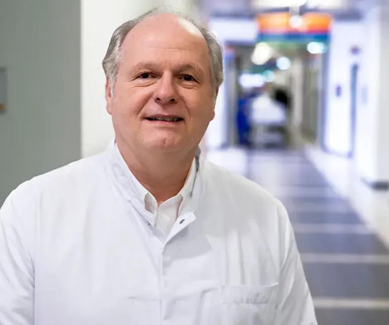 Die Medizin wird auch weiter Teil seiner Zukunft sein