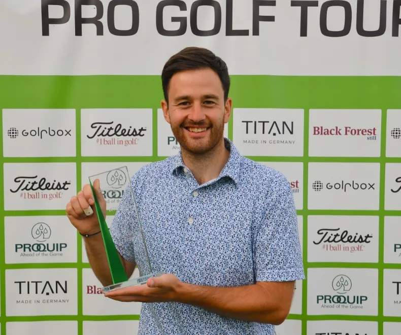Max Schmitts Comeback-Titel auf der Pro Golf Tour