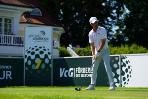 Hurly Long stellt sich ebenfalls der Herausforderung im Wittelsbacher Golfclub