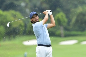 Abraham Ancer an Bahn 17 bei der dritten Runde der teeing CIMB CLASSIC 2018