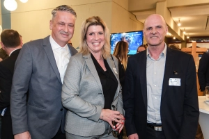 Calden macht den Unterschied Möbel  (v.l.): Gunter Gaebelein (Ferrari Eberlein Kassel), Natascha Gaebelein (Airport Kassel) und Wolfgang Denk (Denk GmbH & Co. KG).
