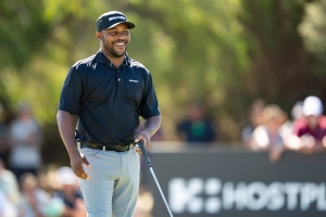 Harold Varner III am Green von Bahn 8