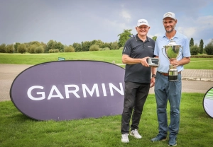 GARMIN-Chef Christoph Lerch gemeinsam mit Marcel Haremza