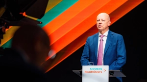 Aufsichtsratsvorsitzender Prof. Dr. Ralf P. Thomas auf der Hauptversammlung 