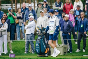 Esther Henseleit bei Runde 4 an Tee 1