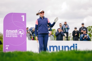 Laura Fünfstück am Tee 1